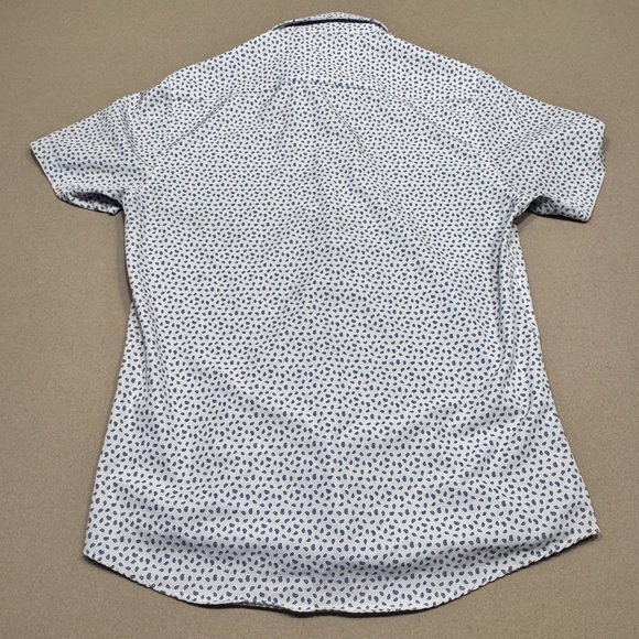 Cactus White and Blue Casual Button Down Shirt - Picture 2 of 5